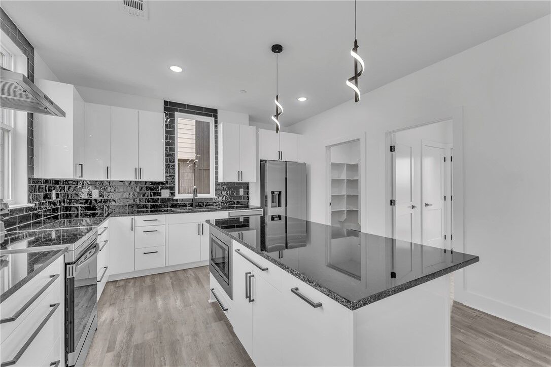 Property Photo: 2604 W Bonnie Lane AR 72758