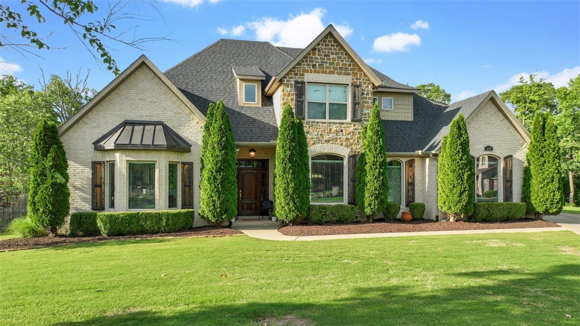 Property Photo: 1483 Le Chesnay Drive AR 72719