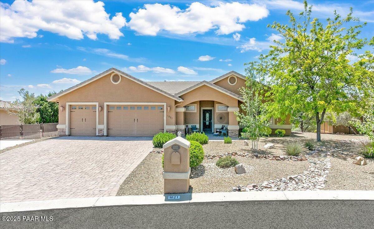 Property Photo: 1021 Lupine Lane AZ 86305