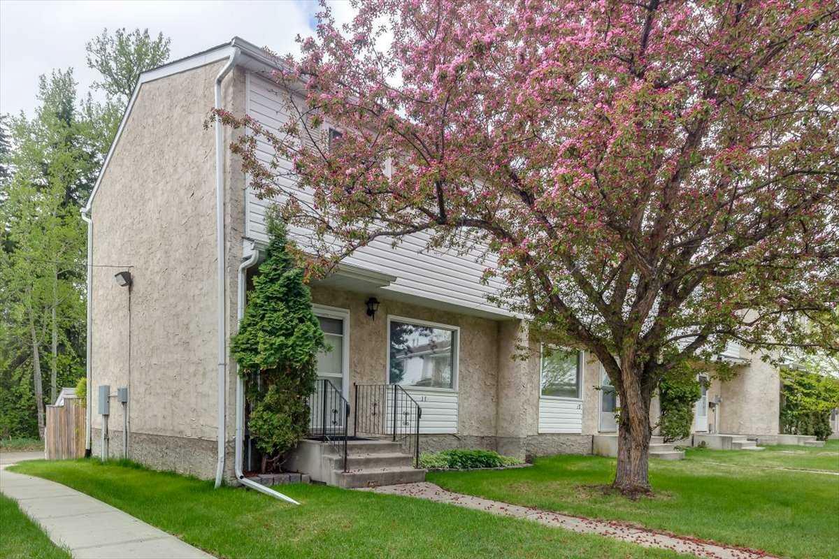 35 Nash Street J1  Red Deer AB T4P 1X9 photo
