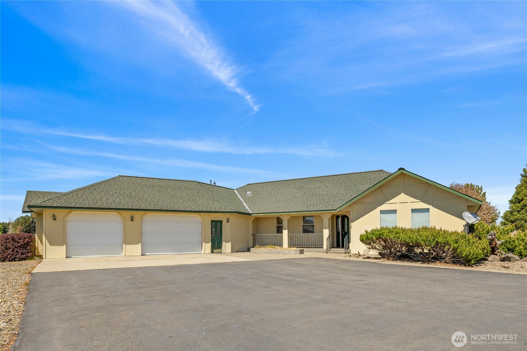 Property Photo: 2713 Kittitas Hwy WA 98926