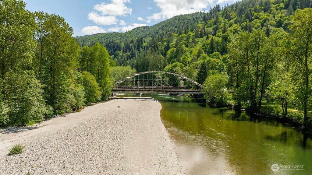 Property Photo: 301 Hillis Road WA 98223