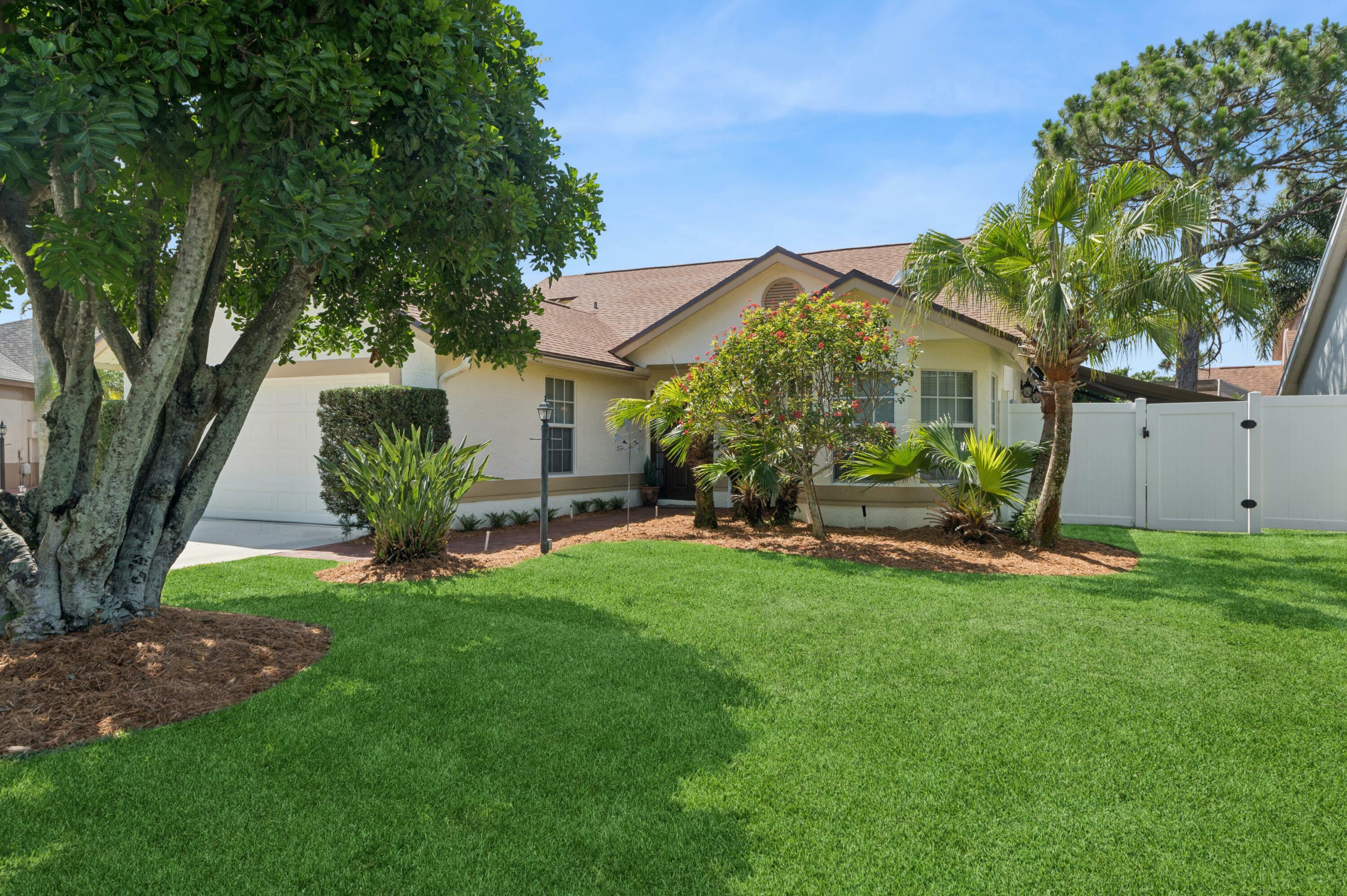 Property Photo: 12861 Meadowbend Drive FL 33414