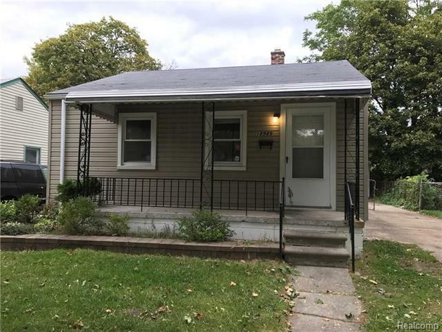 18989 Washtenaw Street  Harper Woods MI 48225 photo