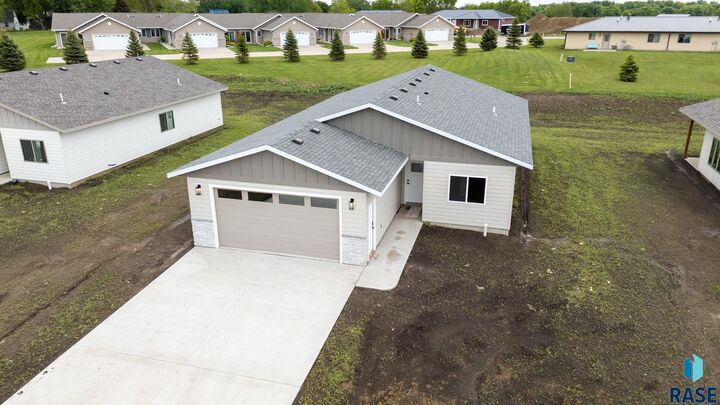 Property Photo: 1006 S 6th Ave IA 51246
