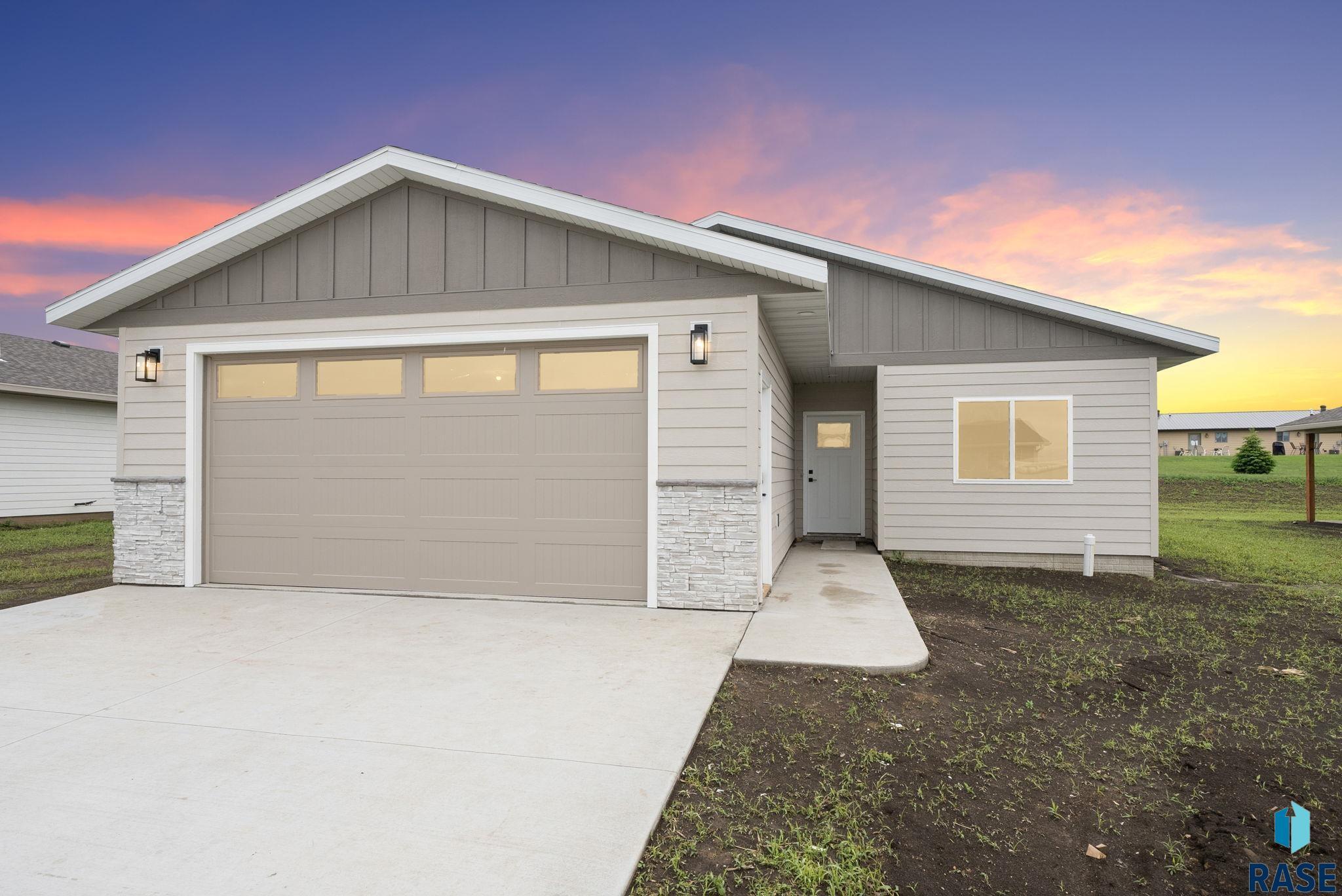 Property Photo: 1006 S 6th Ave IA 51246