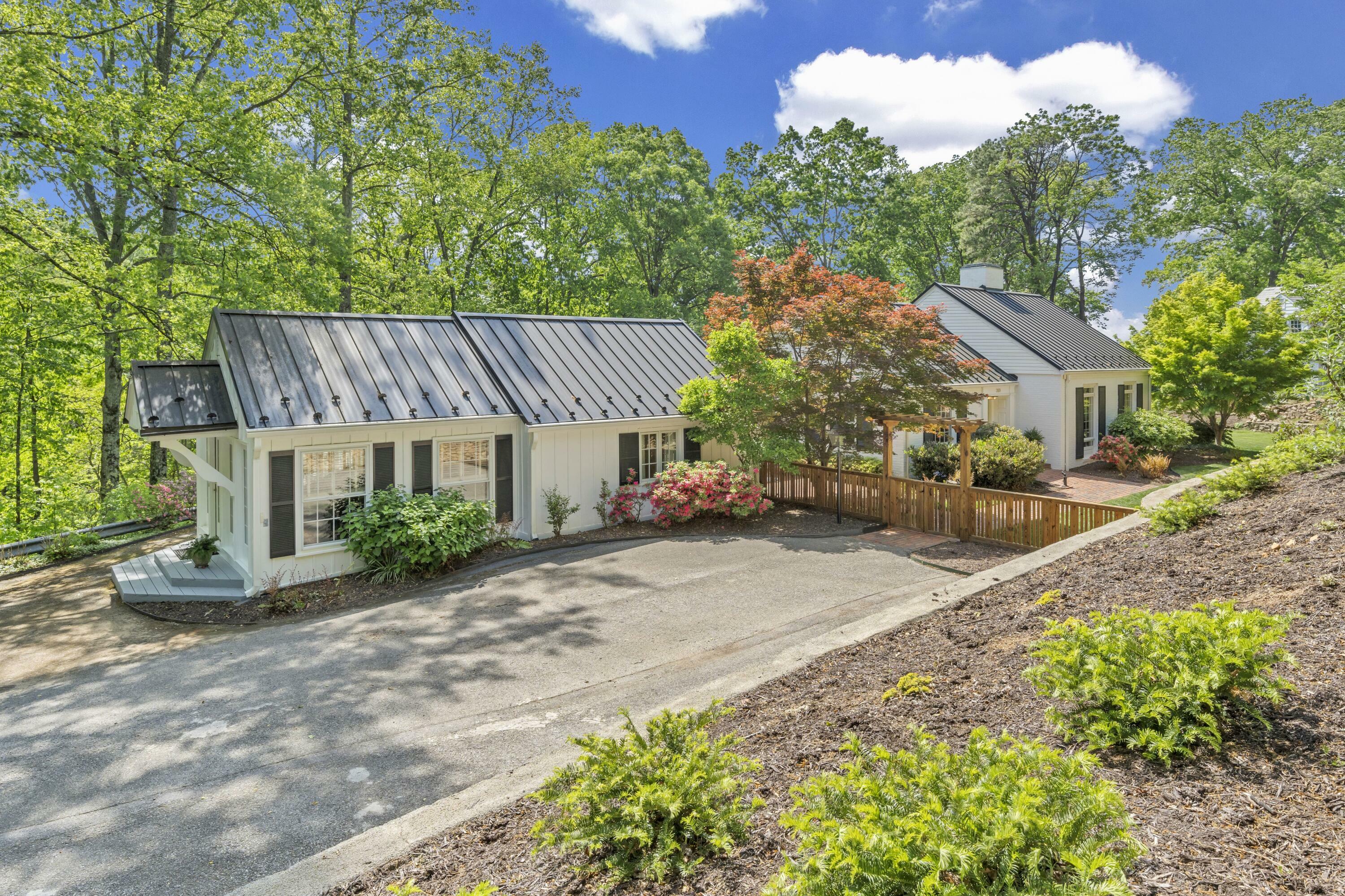 3169 West Ridge Rd SW  Roanoke VA 24014 photo
