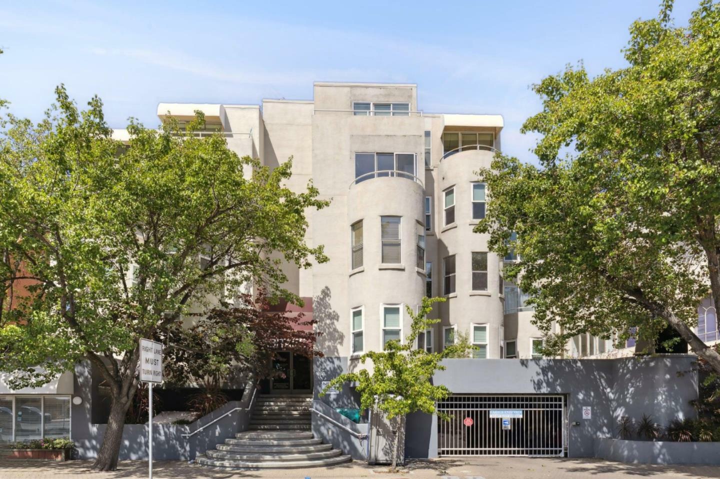 Property Photo: 425 Alma Street 309 CA 94301