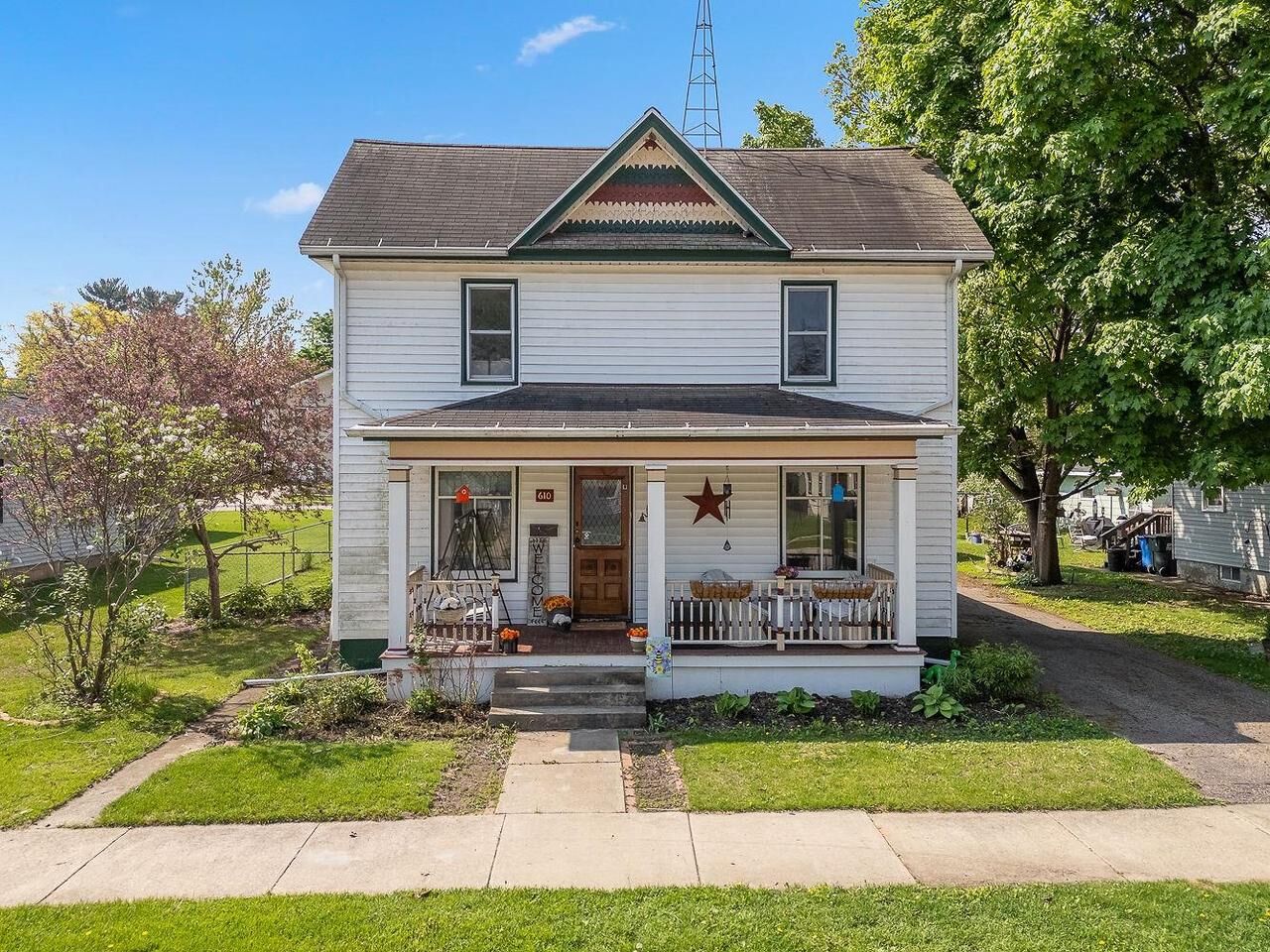 Property Photo:  610 W Franklin Street  WI 53901 
