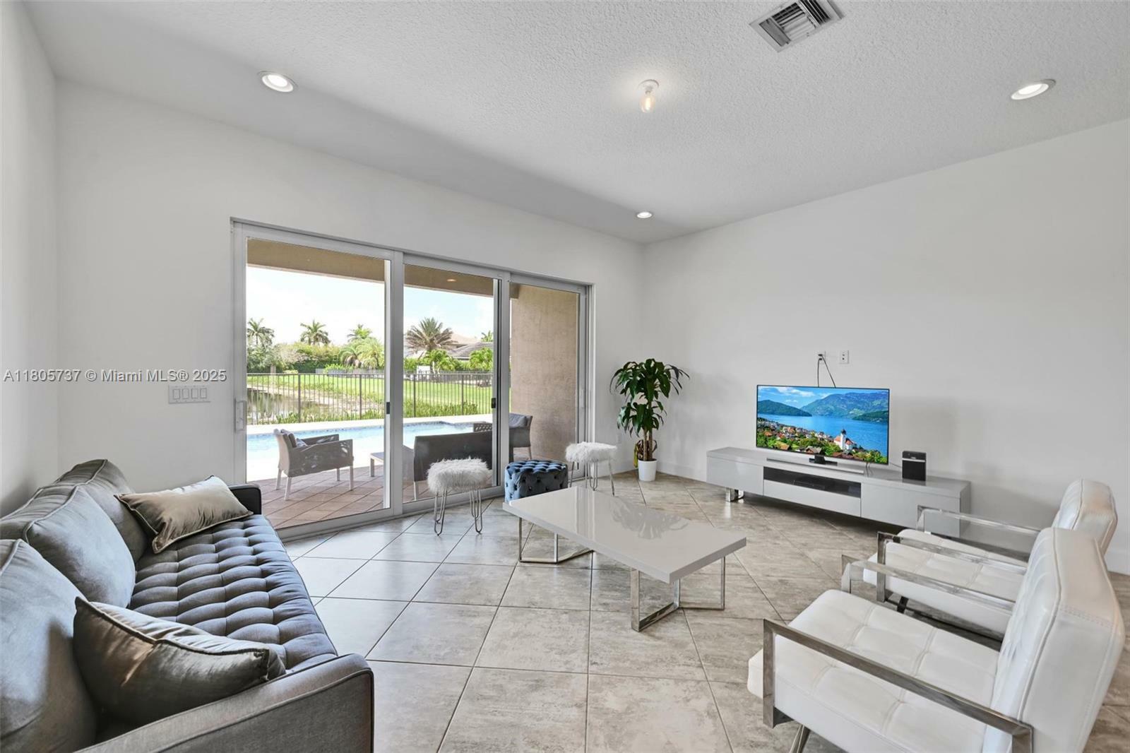 Property Photo:  9706 Celtic Sea Ln  FL 33446 