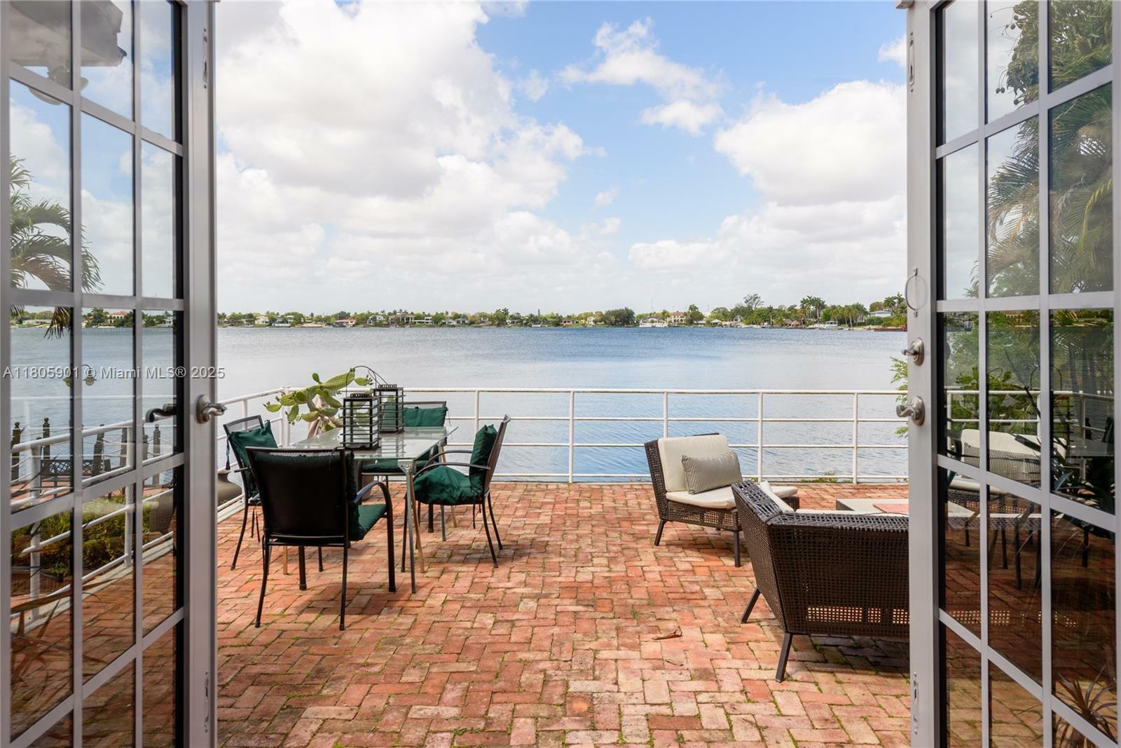 5020 SW 82nd Ave  Miami FL 33155 photo