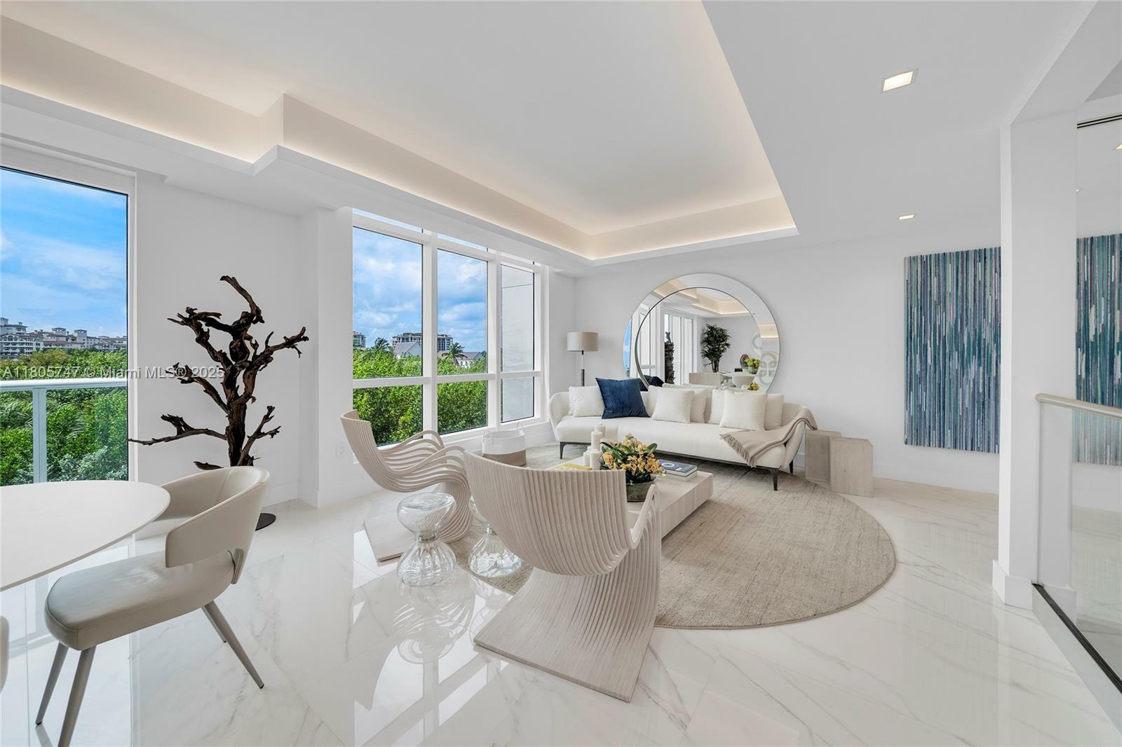 Property Photo: 100 S Pointe Dr Th-13 FL 33139