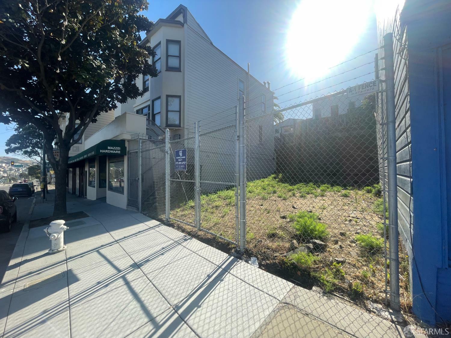 Property Photo: 5154 3rd Street CA 94124