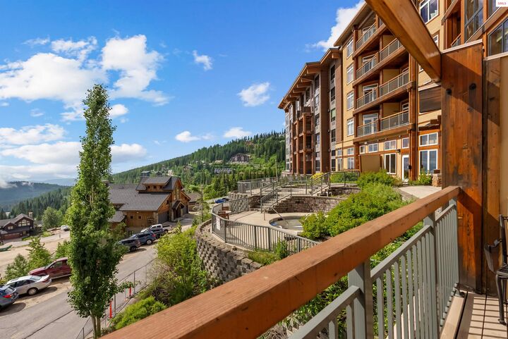Property Photo: 124 Village Ln #108 ID 83864