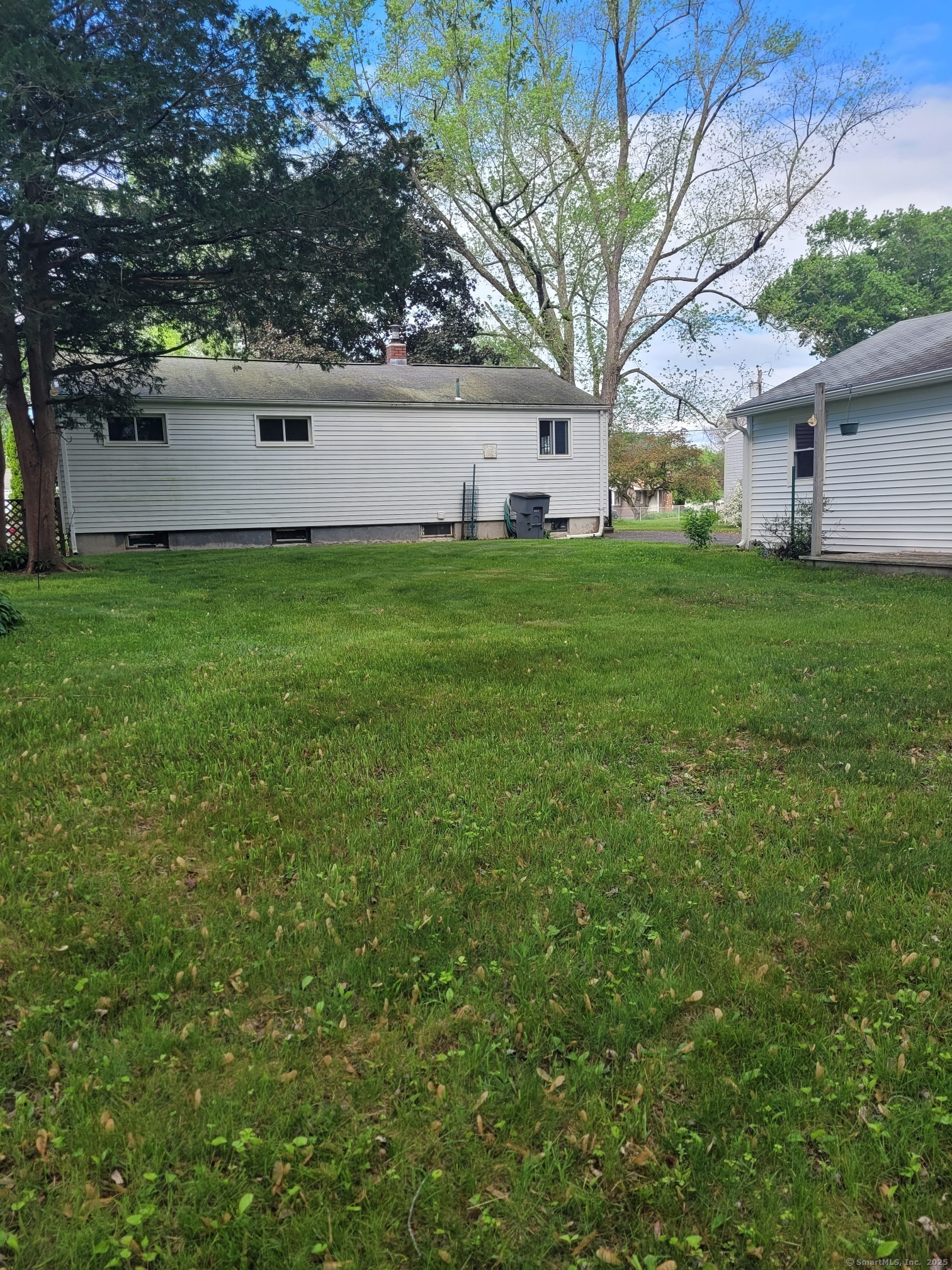 Property Photo: 6 Concord Terrace CT 06082