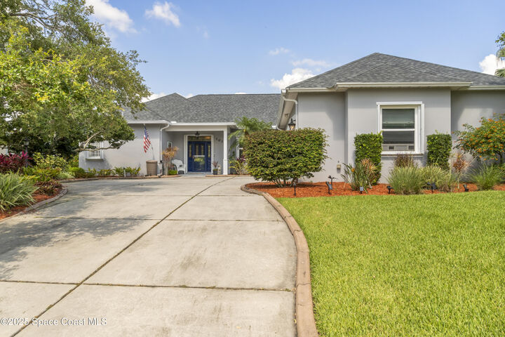 1035 Quail Court SW  Vero Beach FL 32968 photo