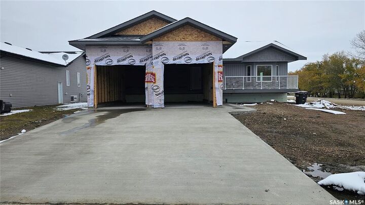 Property Photo:  14 Scott Bay  SK S0K 2Y0 