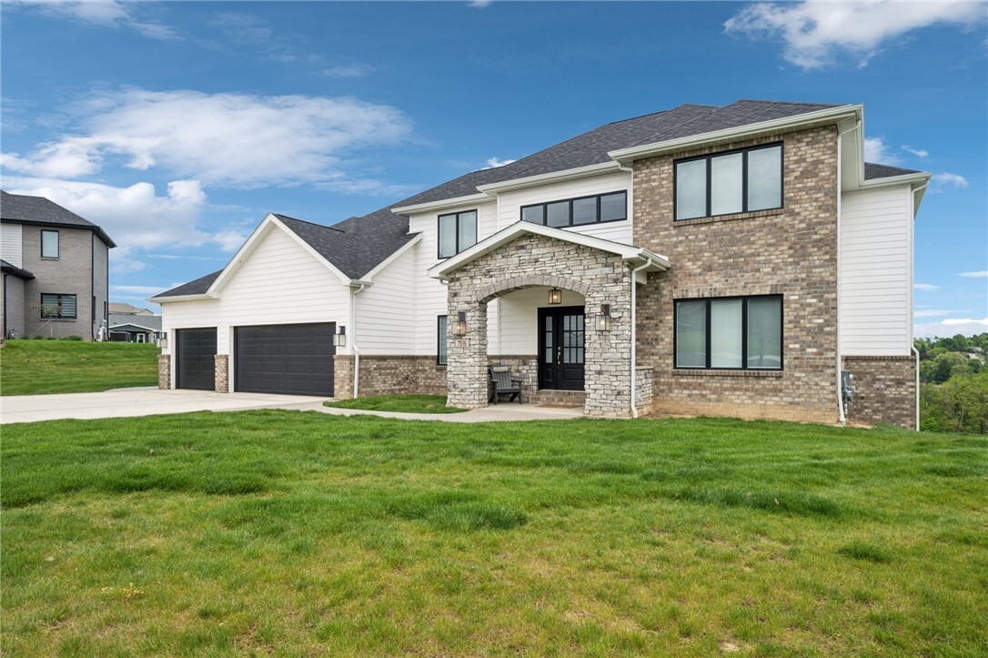 Property Photo: 7516 Alvina Ct PA 15642