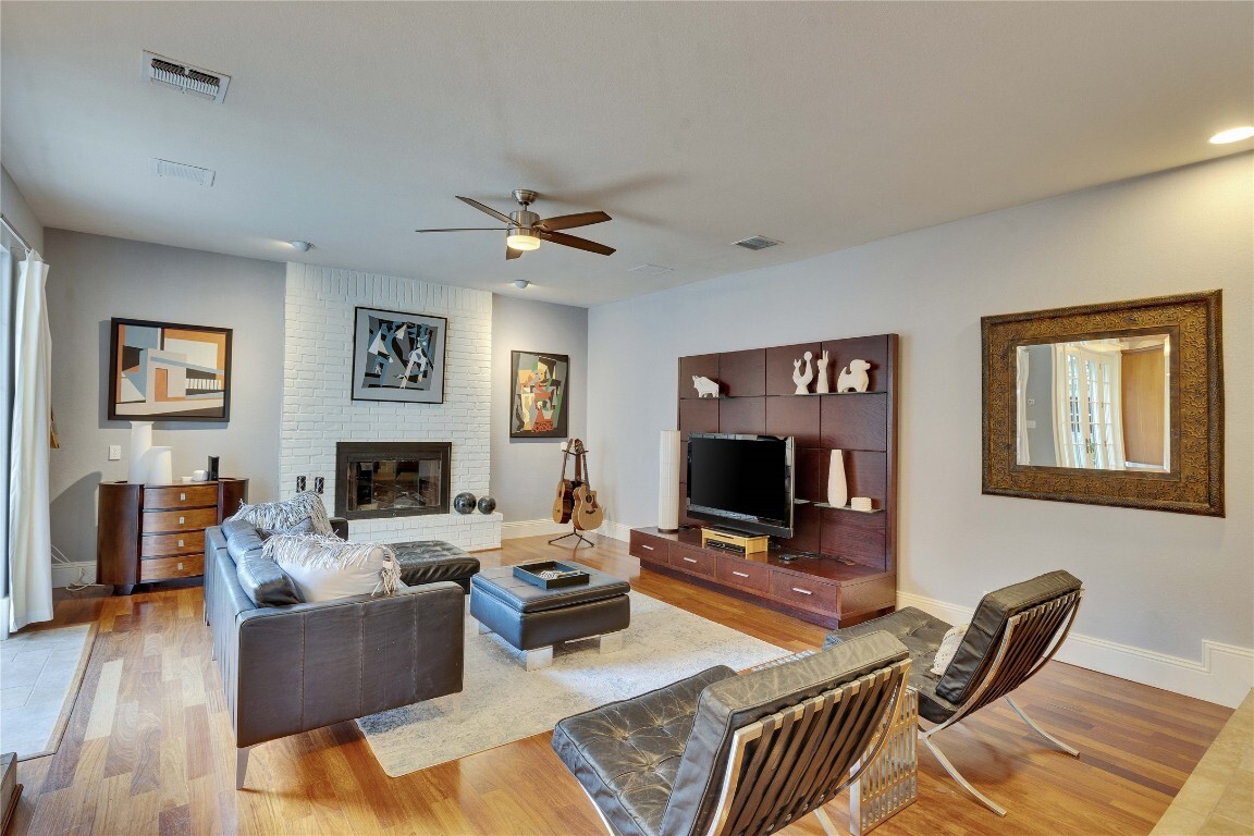 Property Photo: 3219 Park Hills Drive TX 78746