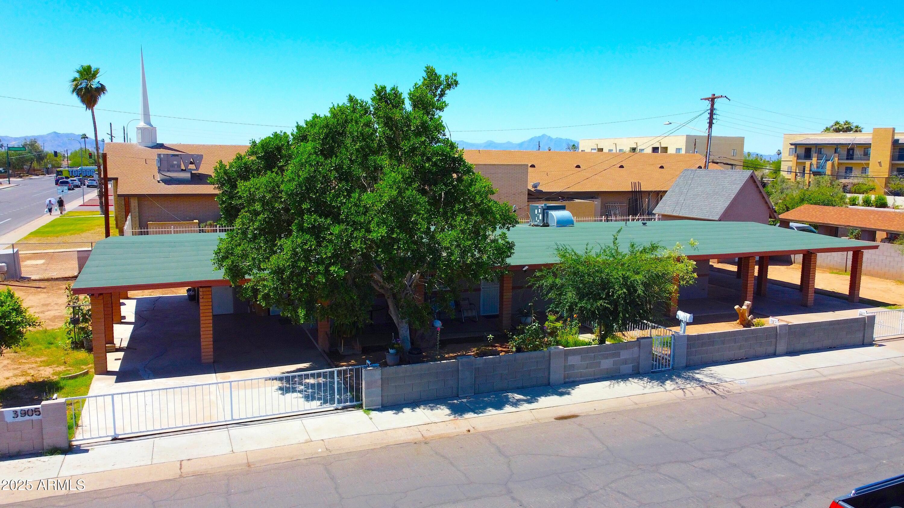 Property Photo:  3905 W Almeria Road  AZ 85009 
