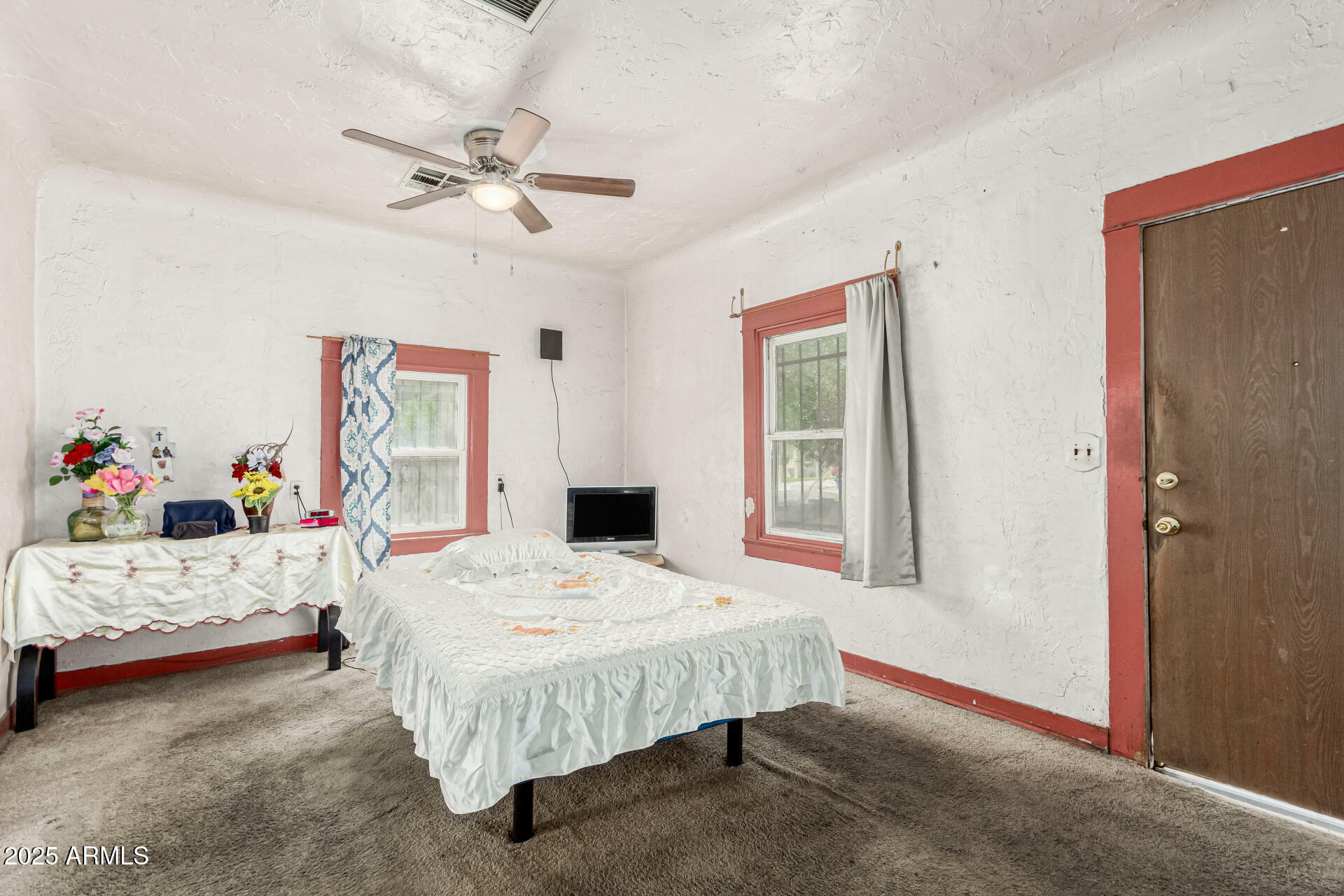 Property Photo:  1029 E McKinley Street  AZ 85006 