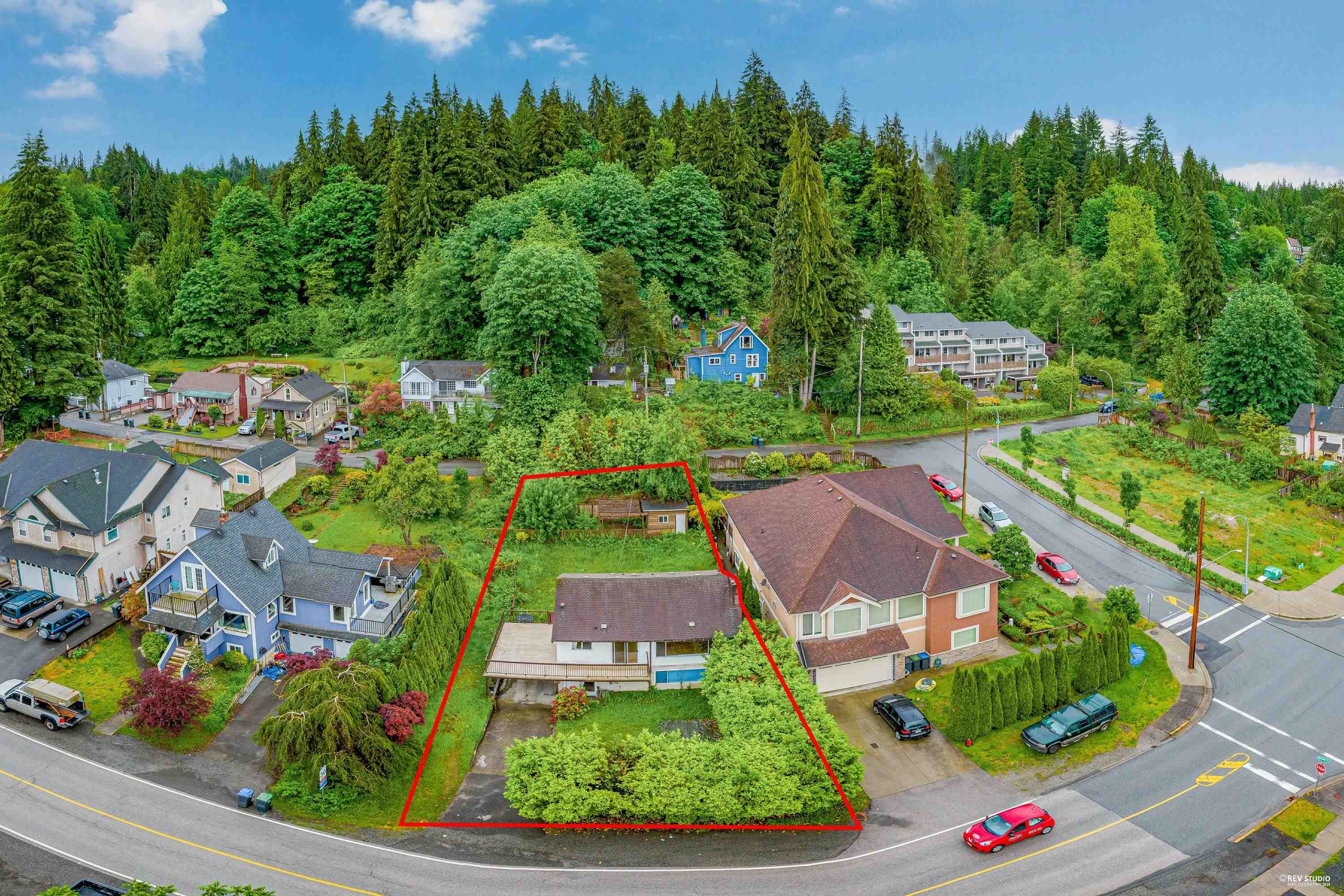 Property Photo: 2705 Henry Street BC V3H 2J8