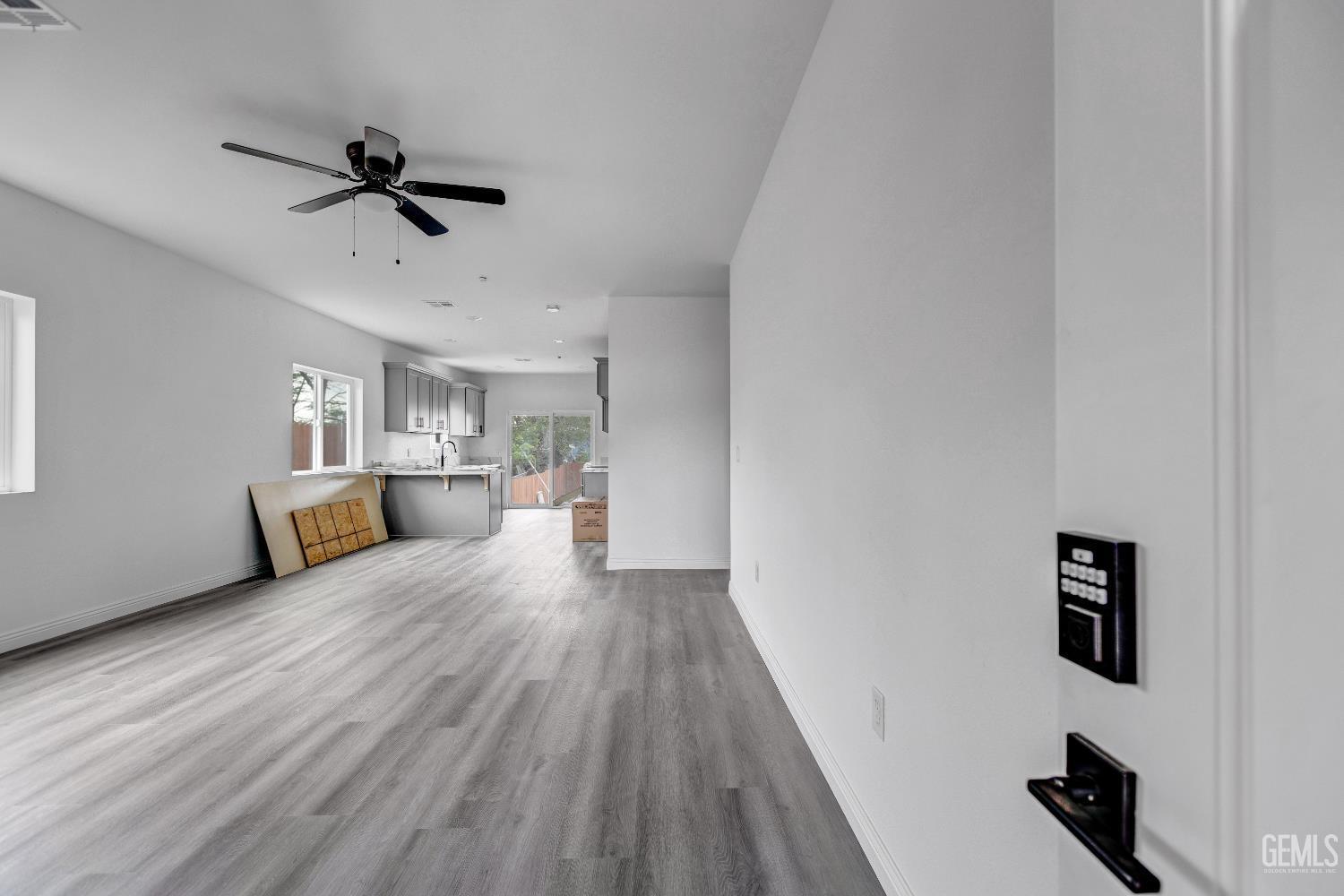 Property Photo:  1627 Tejon Street  CA 93305 
