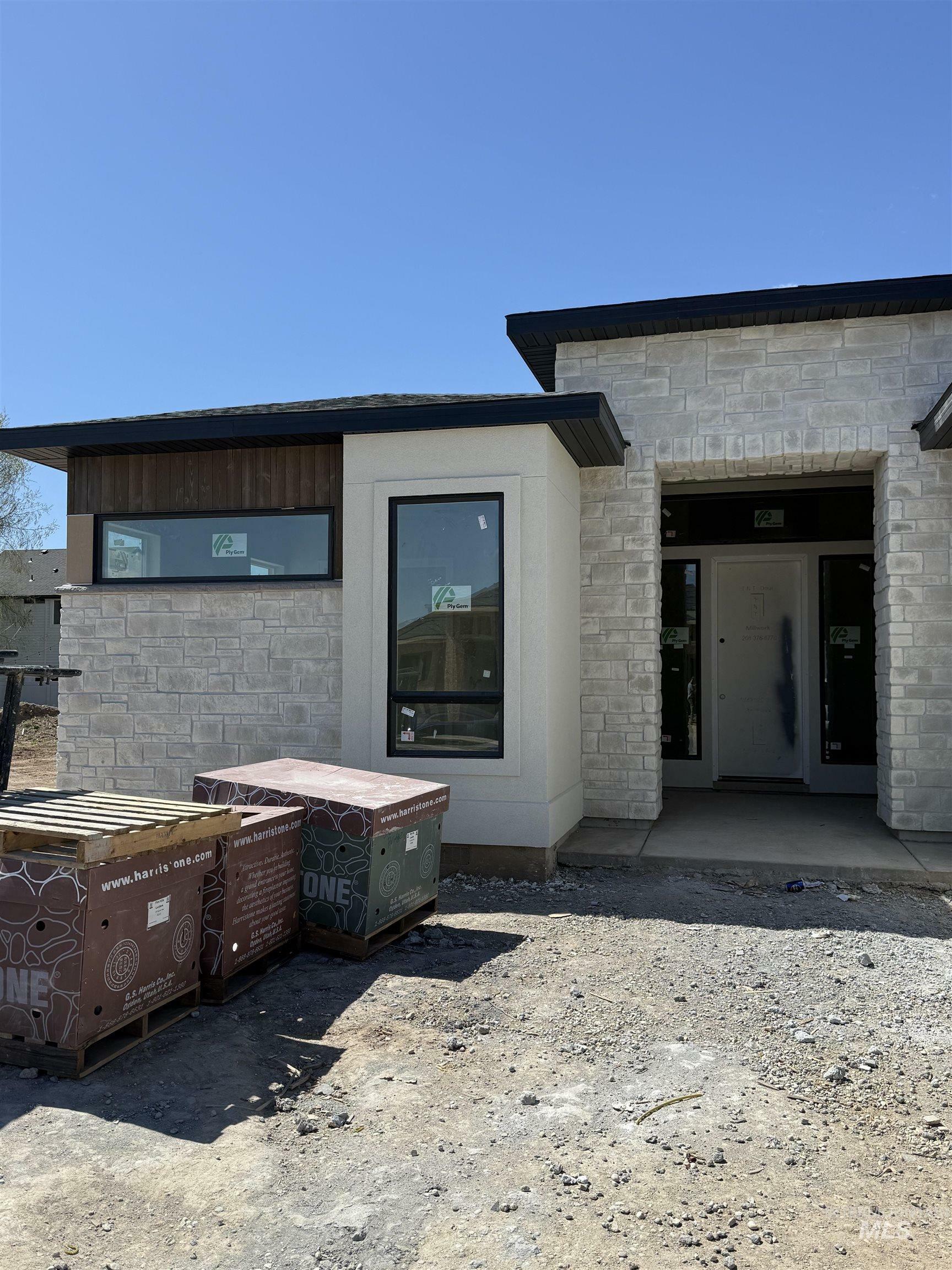 Property Photo: 4573 N McKinley Park Ave ID 83646