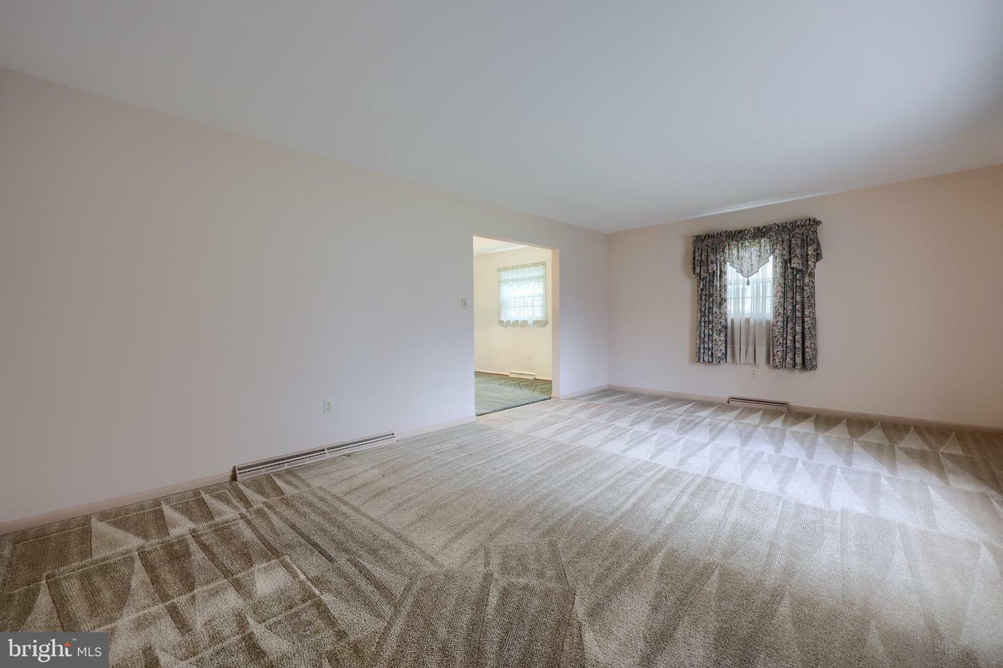 Property Photo: 1606 Ridgedale Drive PA 17601