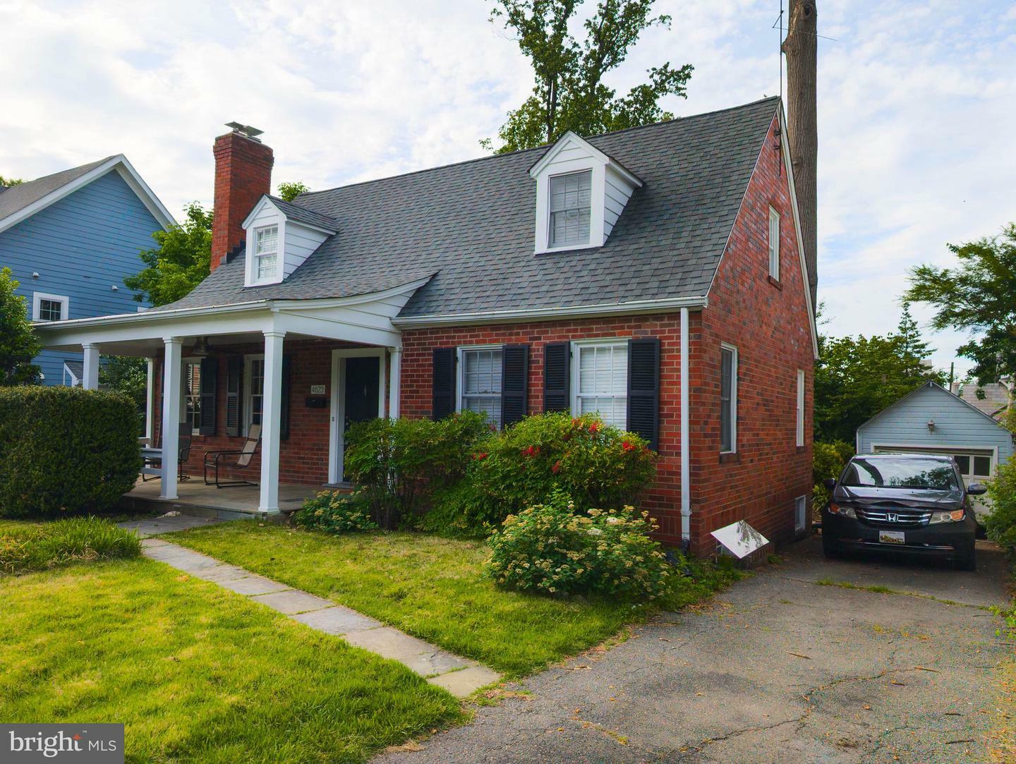 Property Photo: 4623 S Chelsea Lane MD 20814