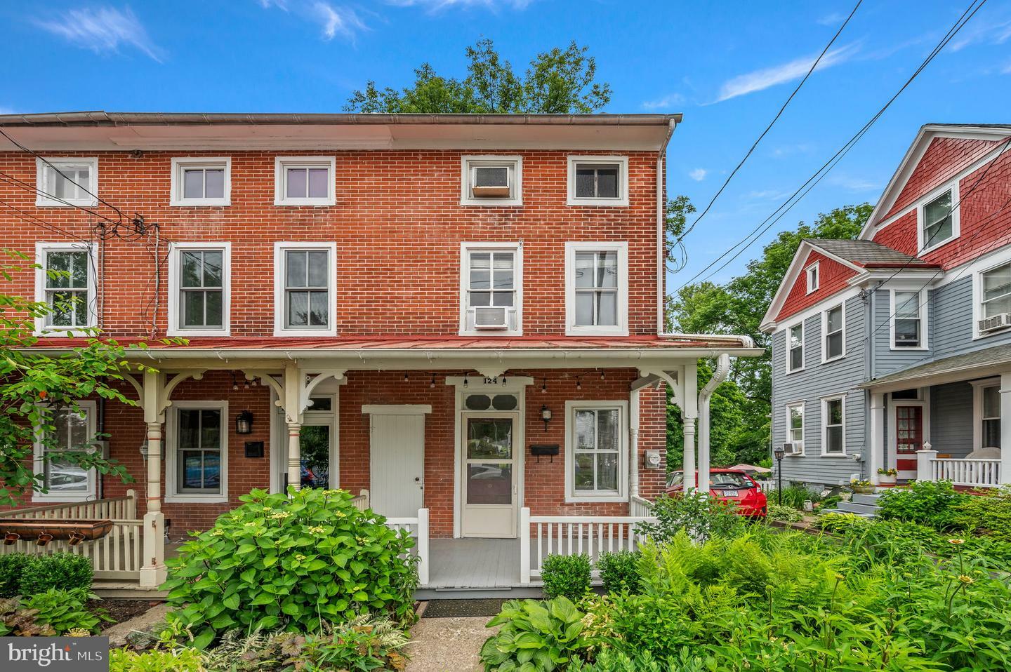 124 E Oakland Avenue  Doylestown PA 18901 photo