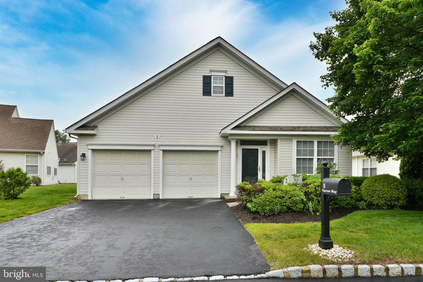 Property Photo: 5 Yarrow Way PA 19047