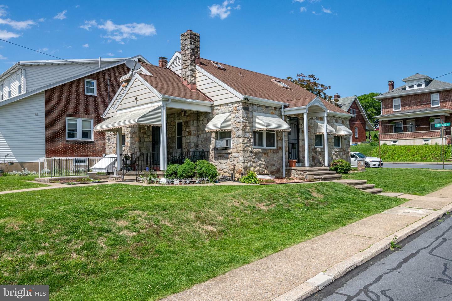 Property Photo: 935 Grove Street PA 19605