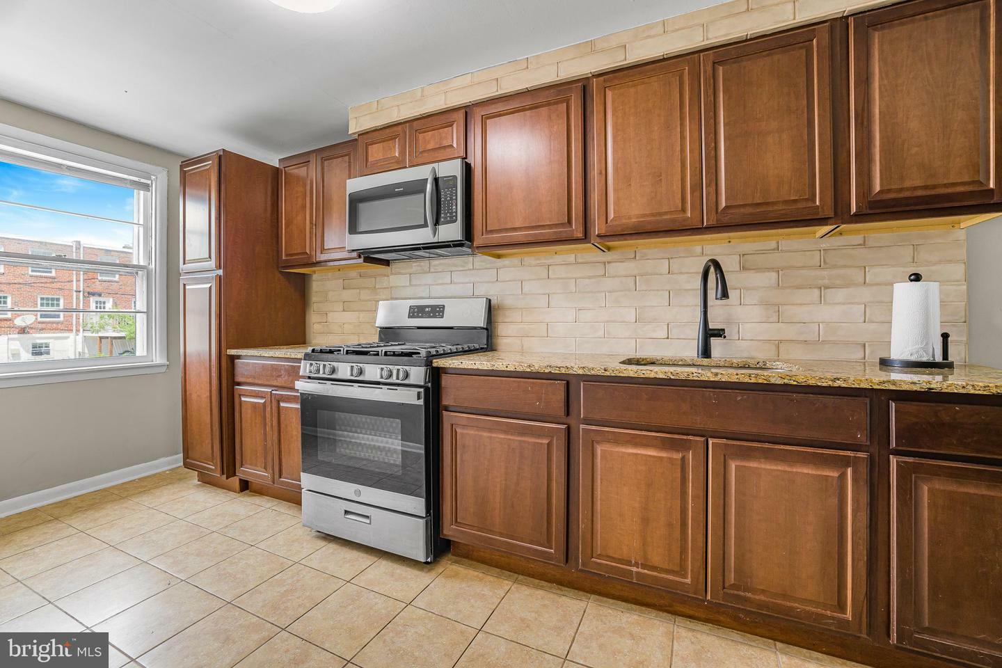 Property Photo: 1243 Maple Avenue DE 19805