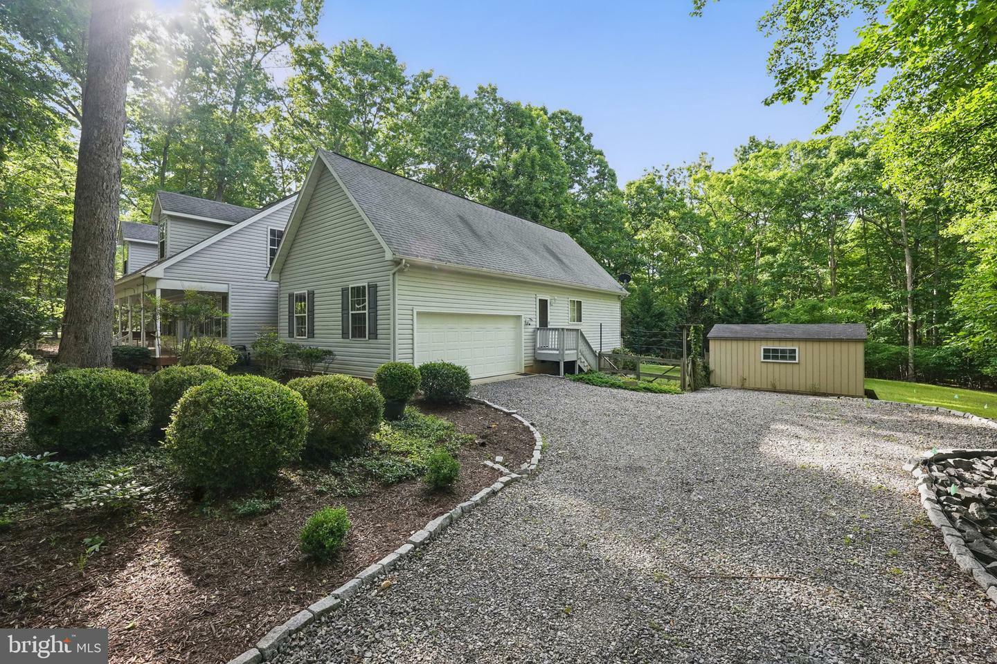 Property Photo: 724 Mitchell Point Road VA 23117