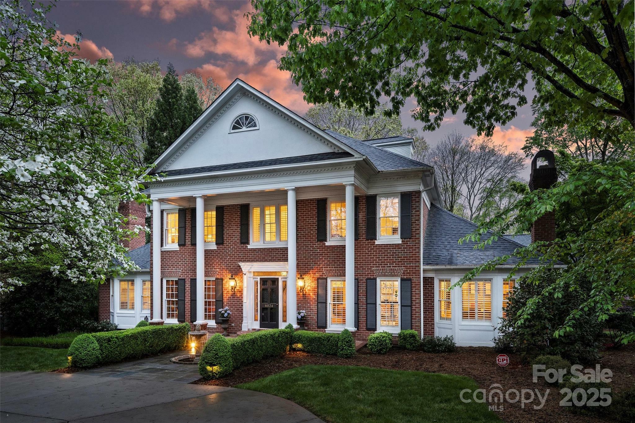 6824 N Baltusrol Lane  Charlotte NC 28210 photo