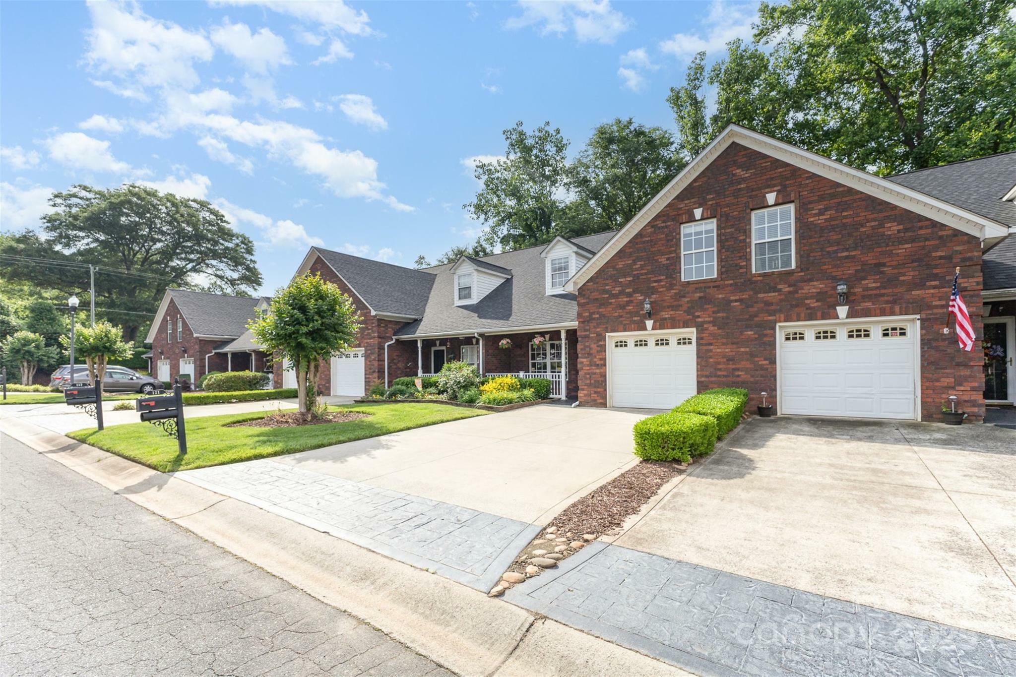 Property Photo: 121 Quality Drive NC 28120