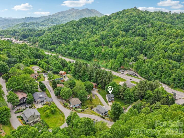 Property Photo:  12 Whipoorwill Way  NC 28786 