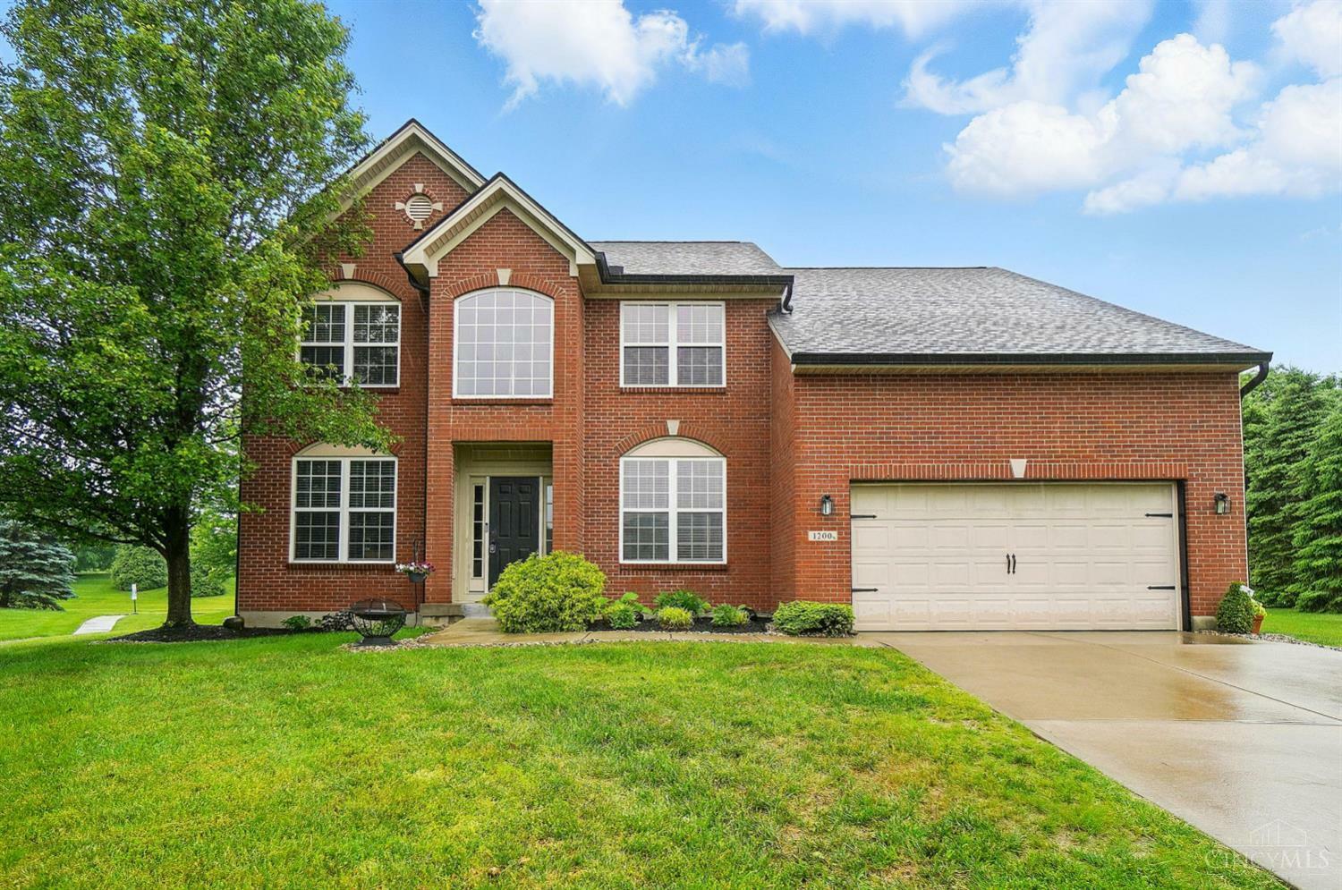 Property Photo: 1200 W Glenwood Court OH 45102