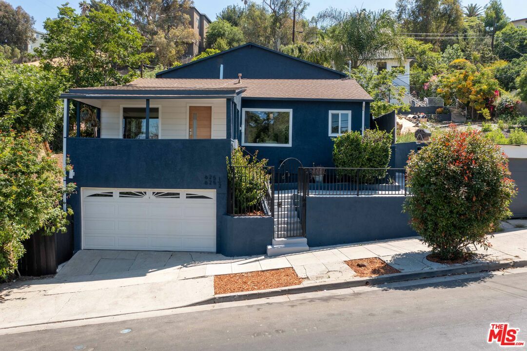 625 Isabel St  Los Angeles CA 90065 photo