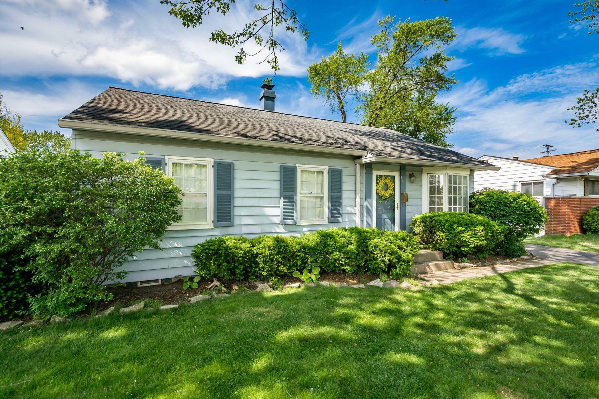 Property Photo: 1512 Shanley Drive OH 43224