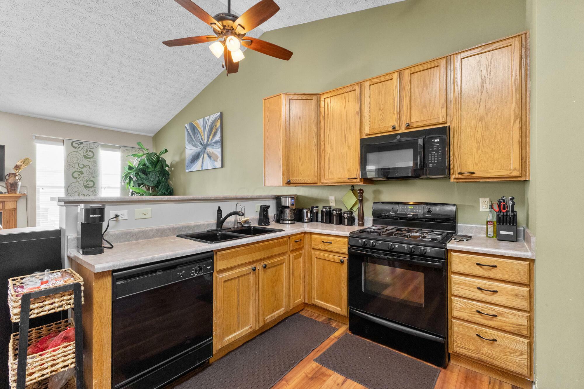 Property Photo: 1140 Mastell Drive OH 43068