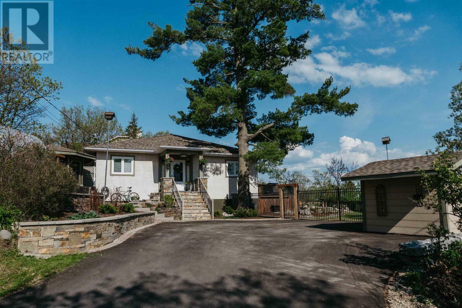 Property Photo: 1322 Beach Road ON P0X 1C0