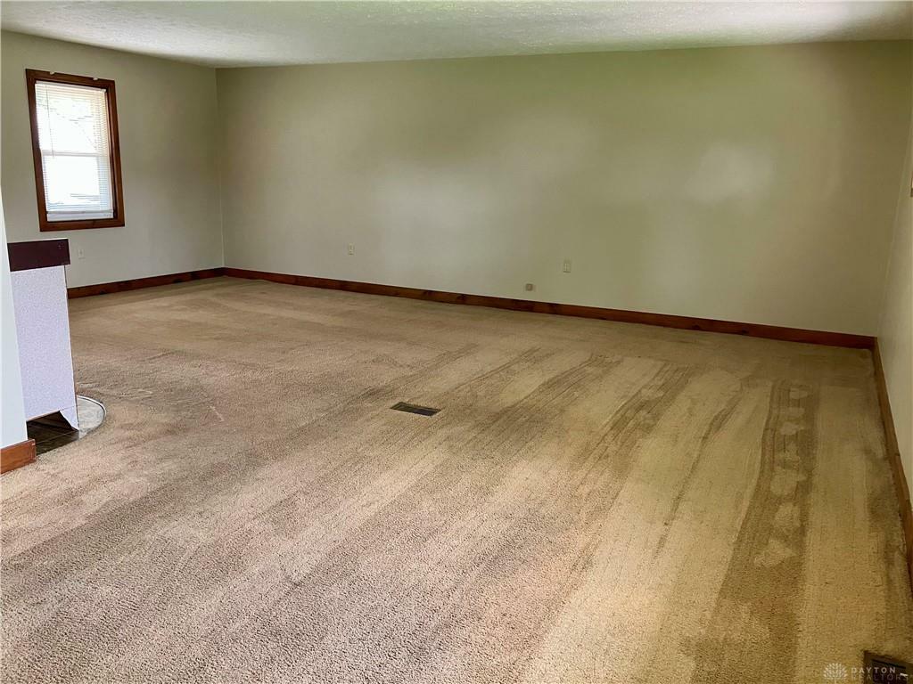 Property Photo:  201 Applegate Road  OH 45322 