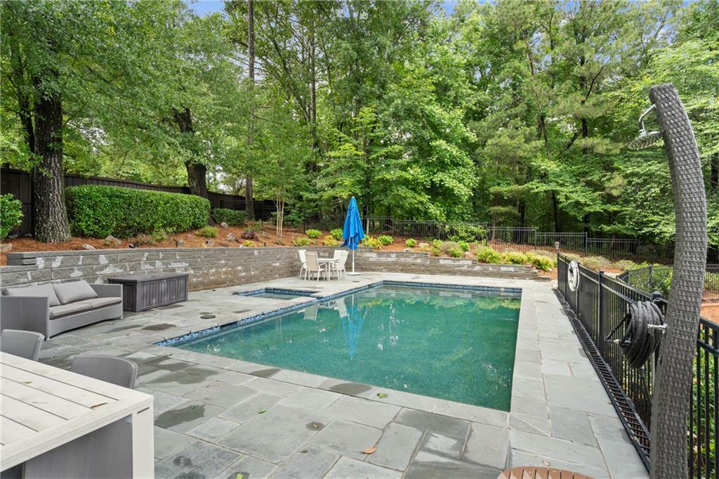 Property Photo: 10630 N Edgewater Place GA 30097