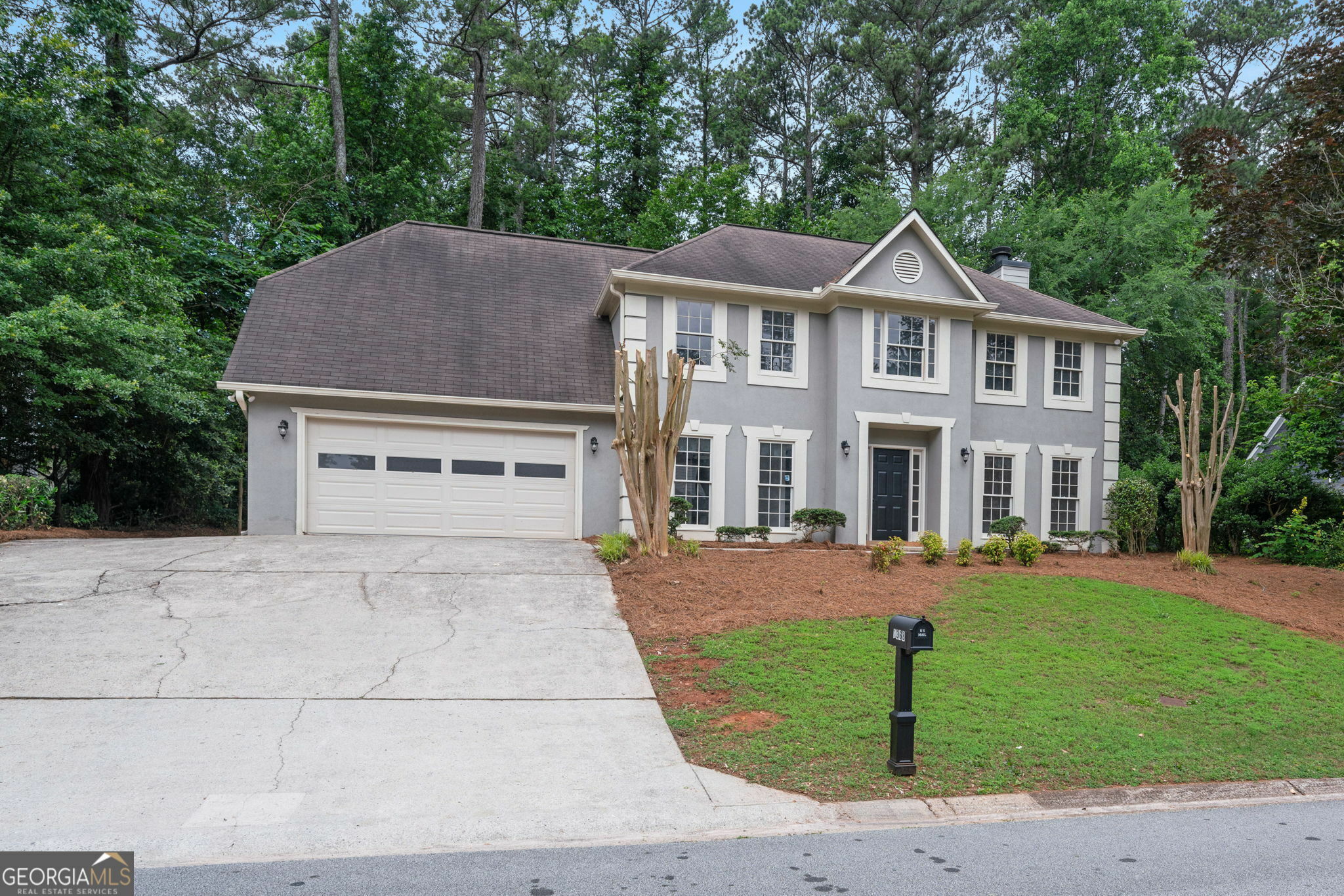 Property Photo: 1368 Christiana Drive GA 30043