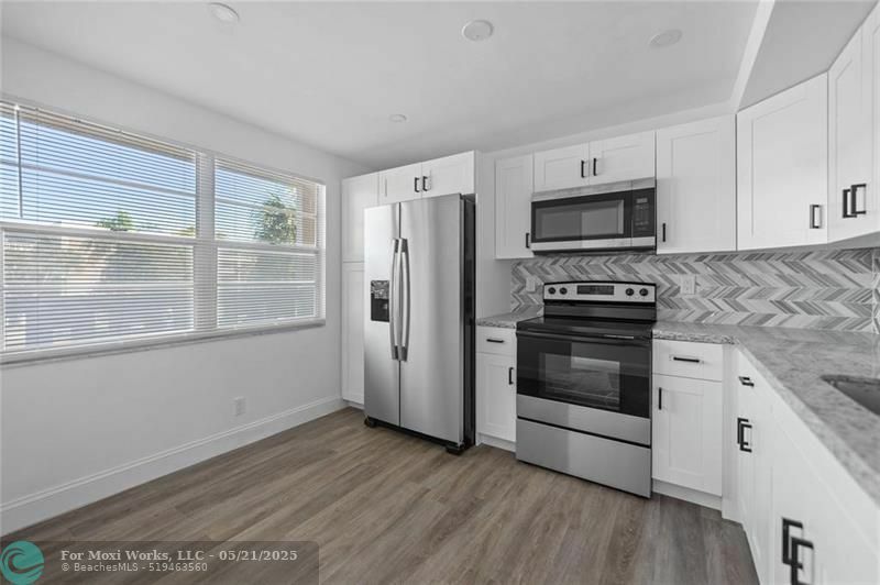 Property Photo: 2202 Lucaya Bend J2 FL 33066