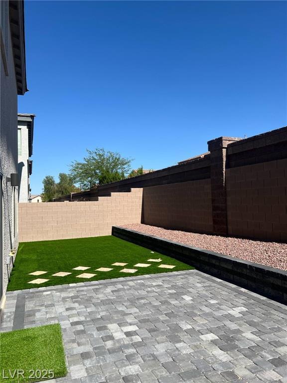 Property Photo: 7543 Knights Xing Ave NV 89113