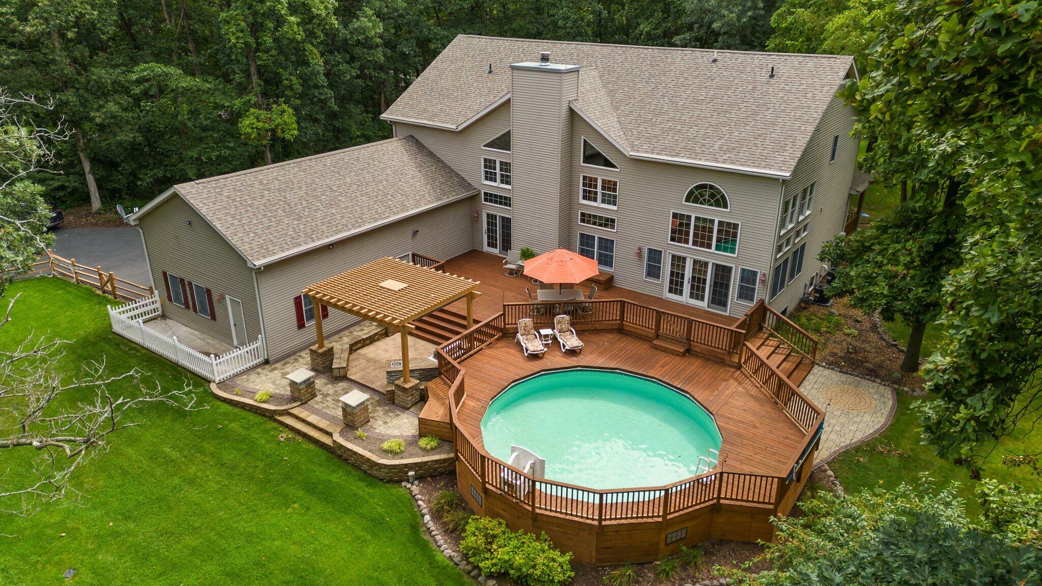 Property Photo: 573 W 213 IN 46341