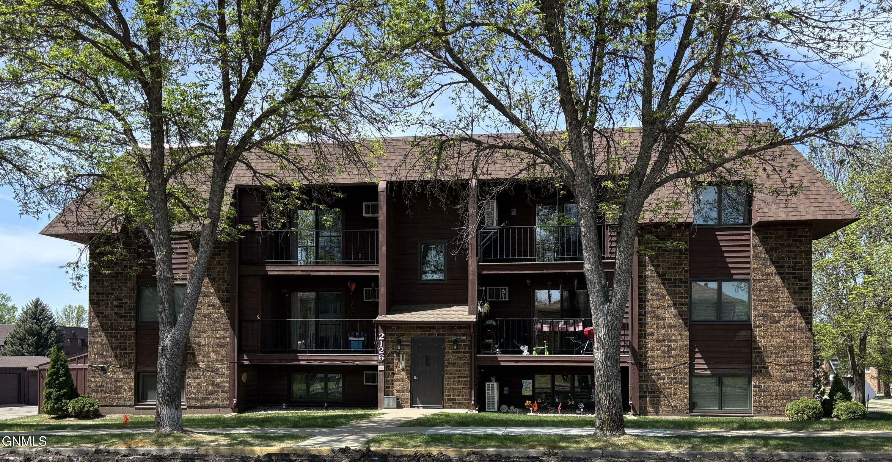 2126 Kavaney Drive N 10  Bismarck ND 58501 photo